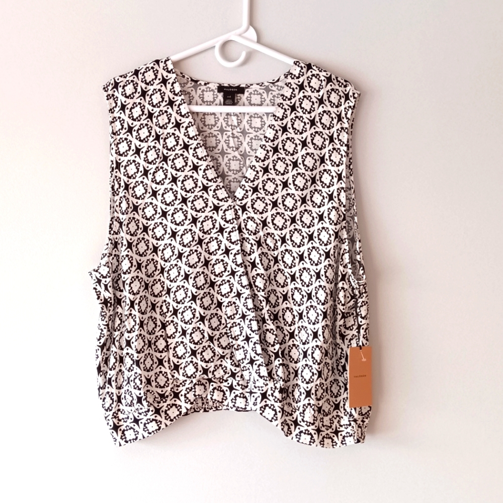 NEW Halogen Sleeveless Faux Wrap Relaxed V-neck Blouse Rich Black White XXL